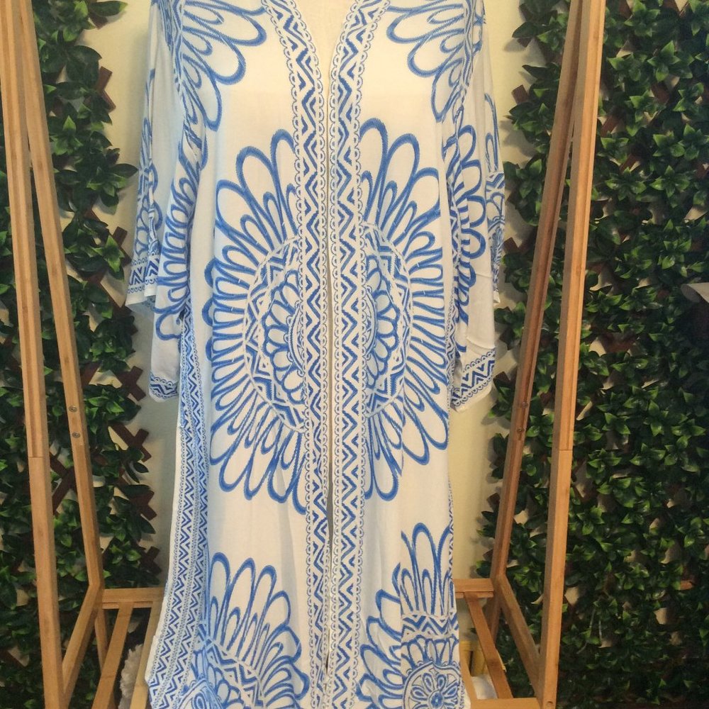 Free Market by Flying Tomato Blue and White Robe